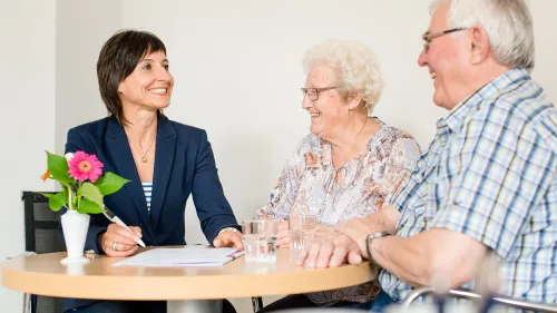 Beratung in der Fachstelle für pflegende Angehörige in Rehau